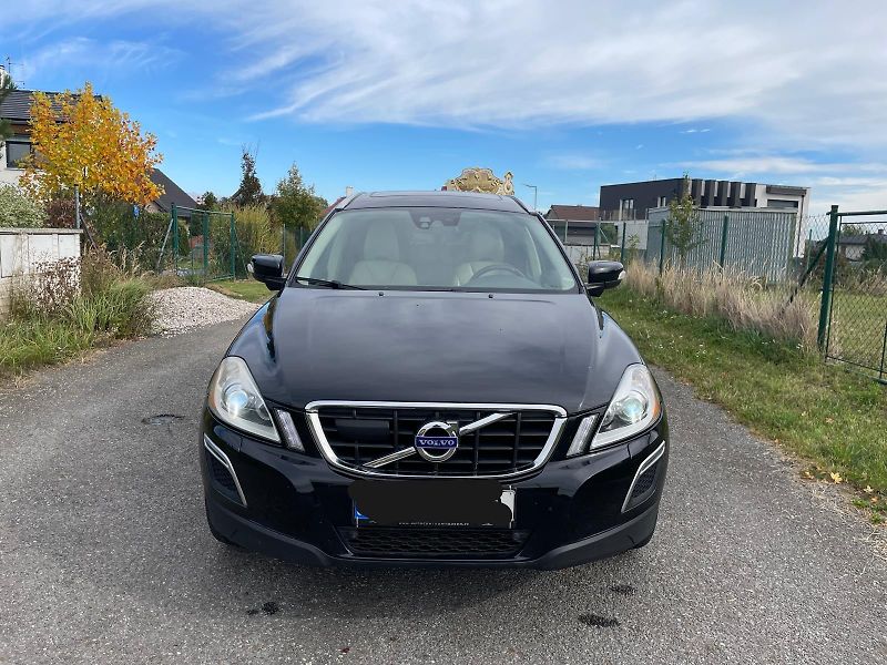 Volvo XC60 (2012) - fotka 1 z 8