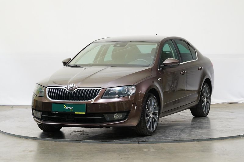 Škoda Octavia - fotka 1 z 26