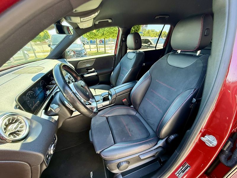 Mercedes-Benz GLB (2020) 250 4MATIC - fotka 26 z 45