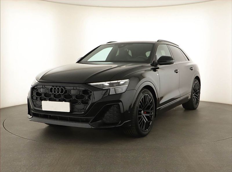 Audi Q8 (2025) 50 TDI, S-LINE, VZDUCH - fotka 2 z 20