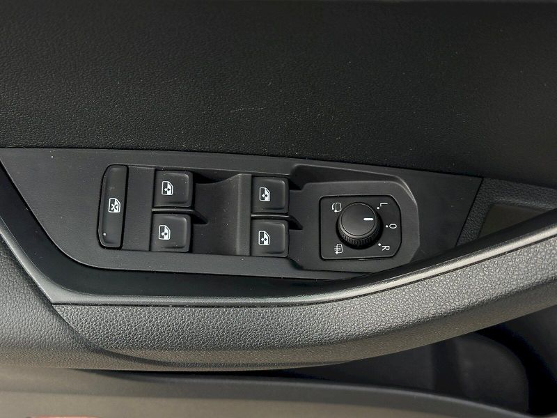 Škoda Karoq (2023) 1.5 TSI 110 kW DSG - fotka 8 z 24