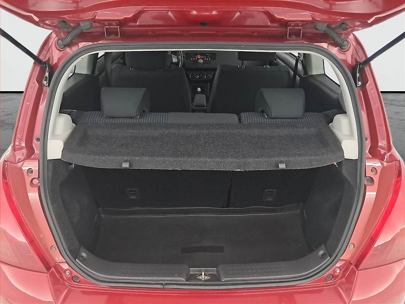 Suzuki Swift (2008) 1.3 i, Automat, po STK - fotka 14 z 18