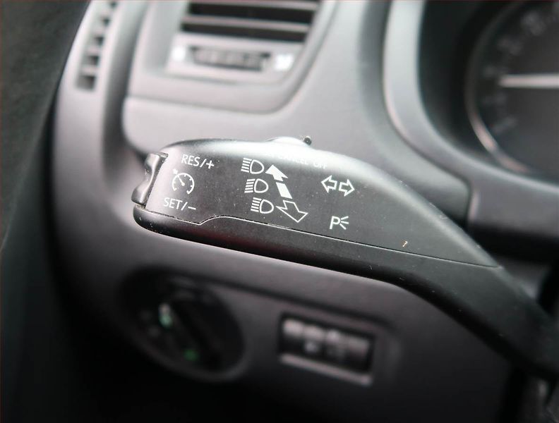 Škoda Roomster (2012) 1.6 TDI, po STK, jezdí výborně - fotka 18 z 18