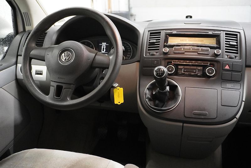 Volkswagen Transporter 2.0TDi CALIFORNIA kuchyň/spaní - fotka 17 z 37