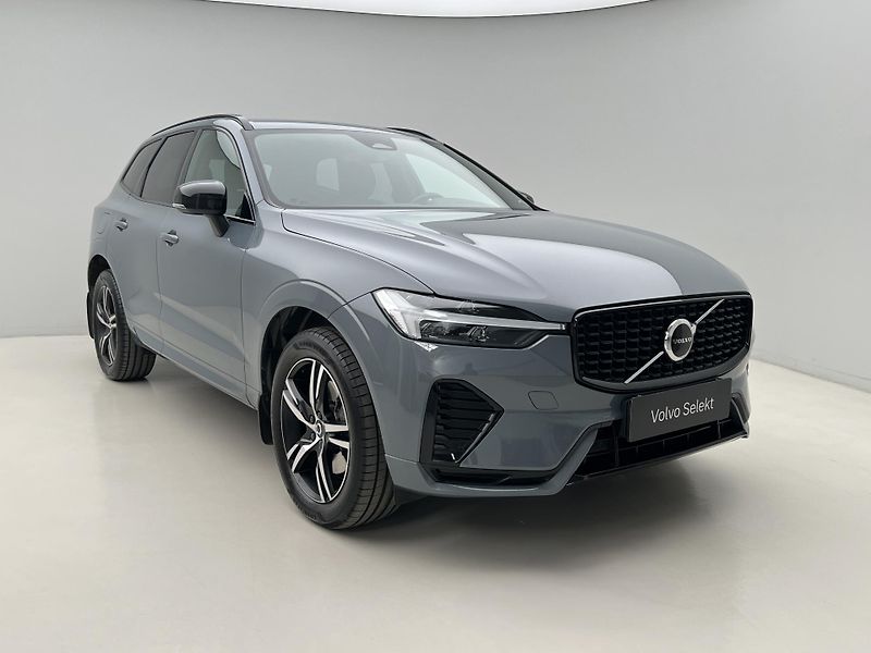 Volvo XC60 B4 AWD R-DESIGN AUT CZ - fotka 8 z 45