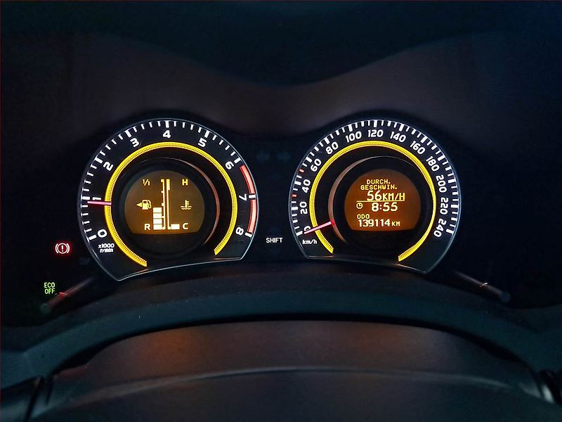 Toyota Auris (2010) 1.3 Dual VVT-i, Park. senzory - fotka 11 z 16