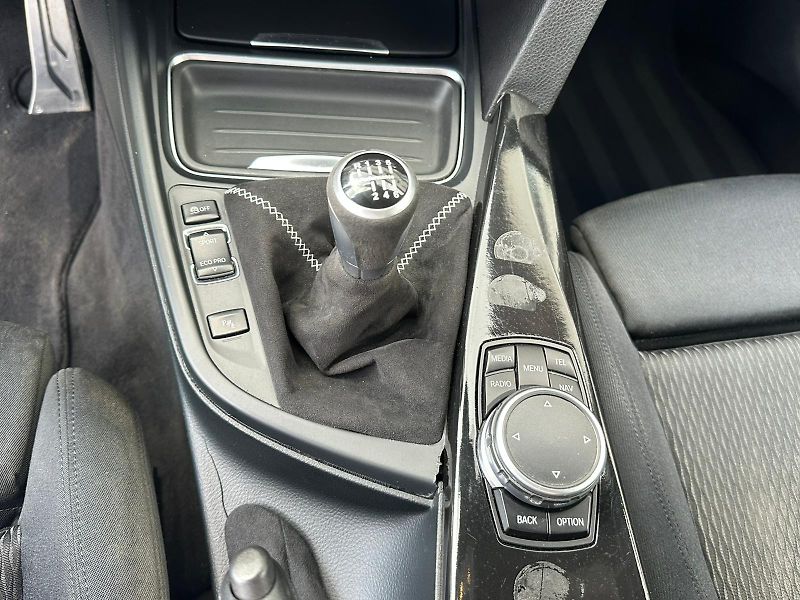 BMW Řada 3 (2014) 318D,2.0D,105KW,4x4,KW PODVO. - fotka 19 z 27