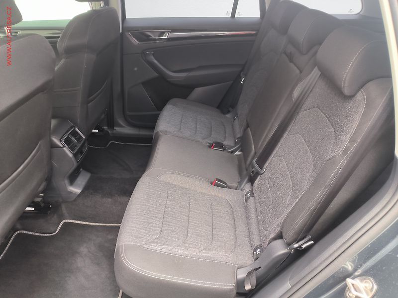 Škoda Kodiaq (2019) 2.0 TDi, Style, DSG, +kola - fotka 10 z 32