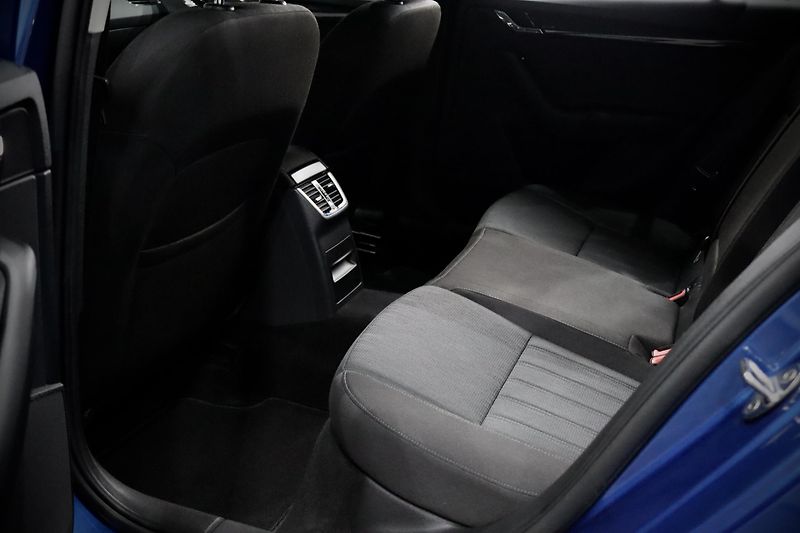 Škoda Octavia 3 FL Combi 1.4 TSI 110 kW - fotka 20 z 30