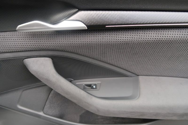 Škoda Superb (2025) Combi SportLine 2,0 TSi/195 kW - fotka 17 z 32