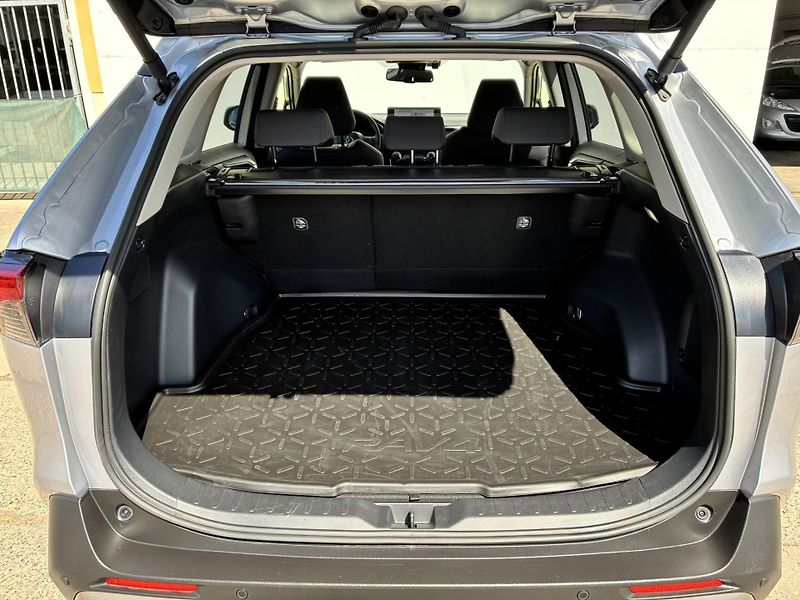 Toyota RAV4 2.5 HSD e-CVT AWD Comf. Style - fotka 12 z 23