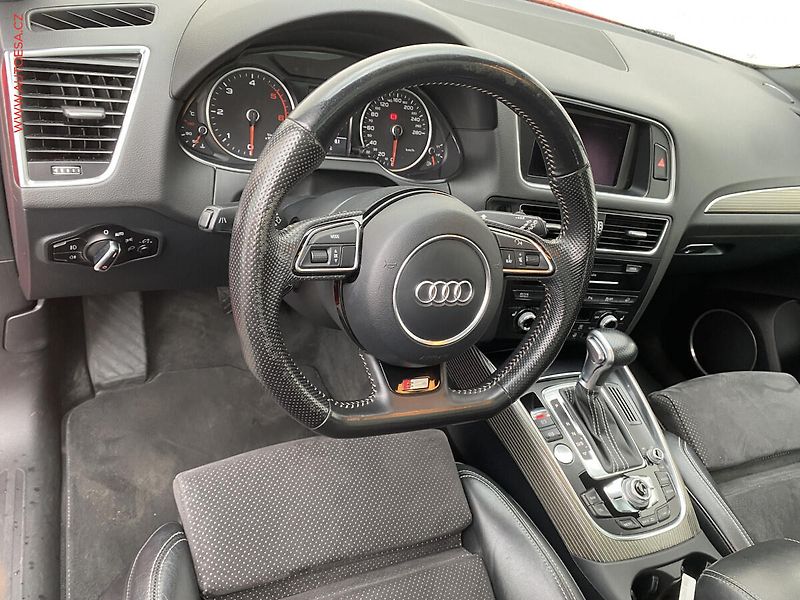 Audi Q5 (2013) 3.0 TDi Quattro, AT, navi - fotka 14 z 23