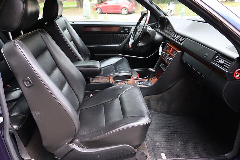 Mercedes-Benz 124 E320 CABRIO 162kW - fotka 40 z 50