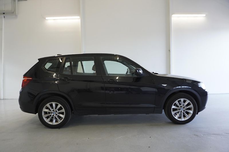 BMW X3 3,0 XDRIVE30D AUTOMAT - fotka 4 z 29