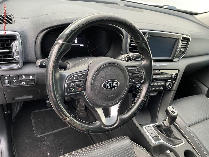 Kia Sportage (2017) 1.6 GDi DreamTeam, Kůže, navi - fotka 13 z 19