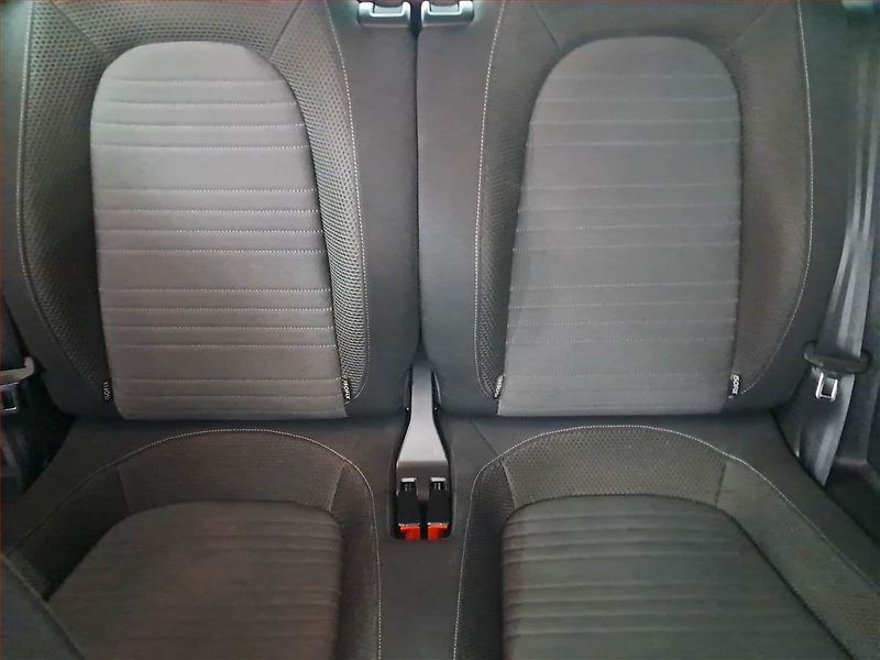 Volkswagen Scirocco (2011) 1.4 TSI, Tempomat - fotka 10 z 19