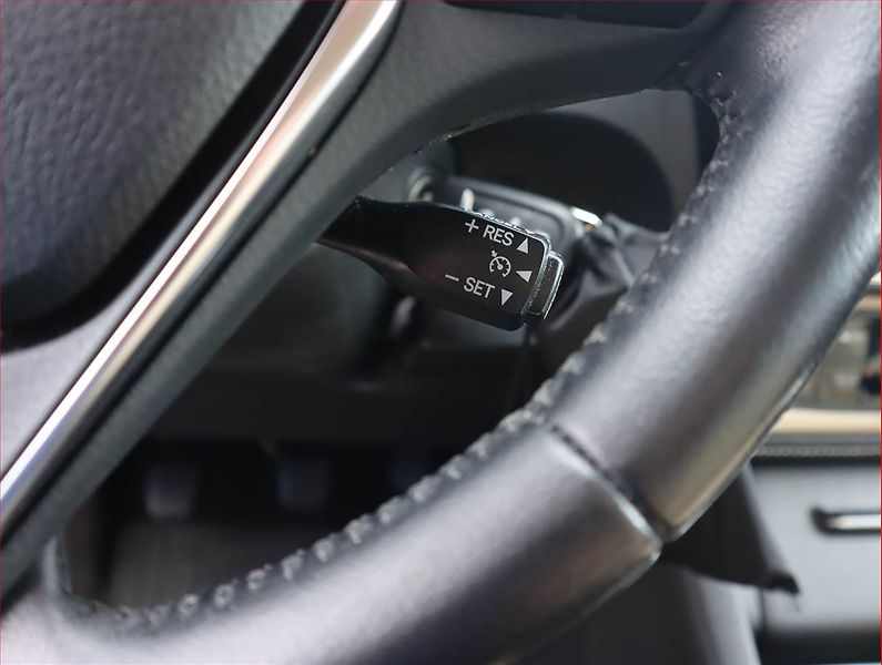 Toyota Corolla (2016) 1.4 D-4D, Serv.kniha, Tempomat - fotka 18 z 19