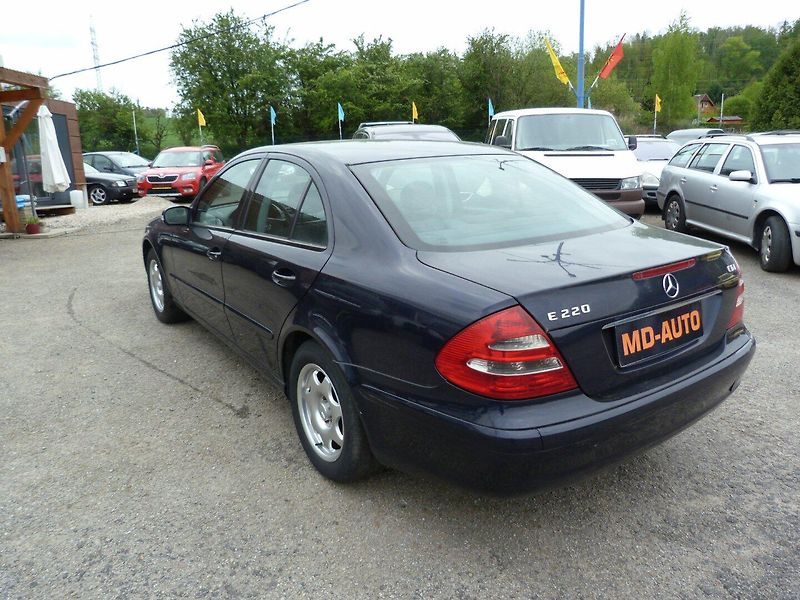 Mercedes-Benz Třídy E CDI - fotka 7 z 15