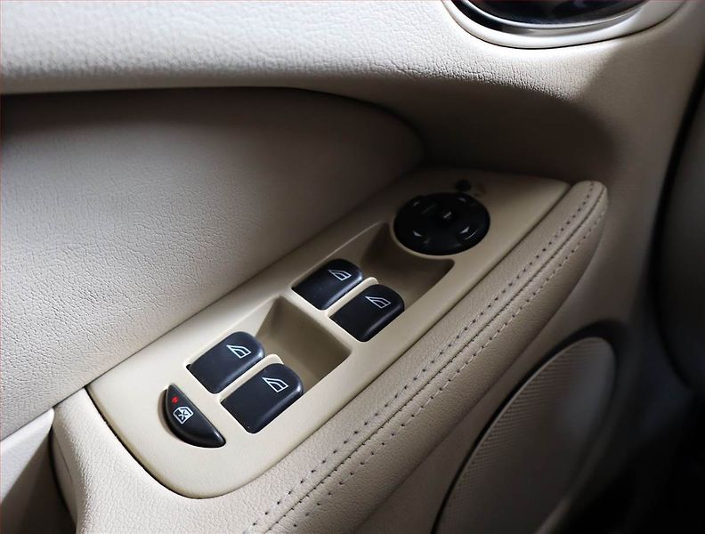 Jaguar X-Type (2004) 3.0, 4X4, Automat, po STK - fotka 18 z 19