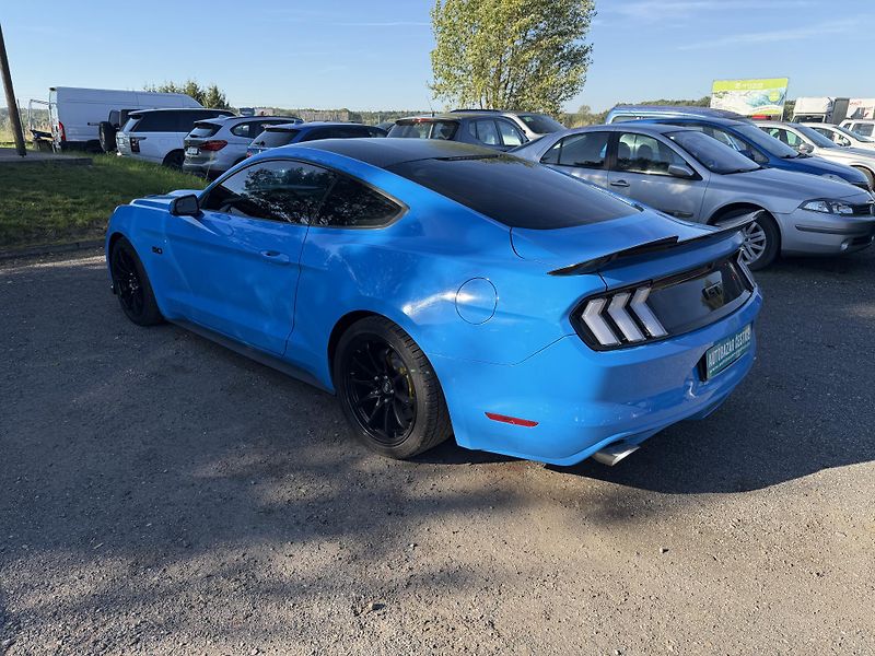 Ford Mustang 5.0 V8 - fotka 8 z 20