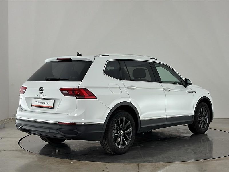 Volkswagen Tiguan Life DSG - fotka 2 z 30