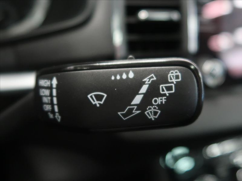 Škoda Karoq 1,5 TSI STYLE 1. majitel TOP - fotka 22 z 40