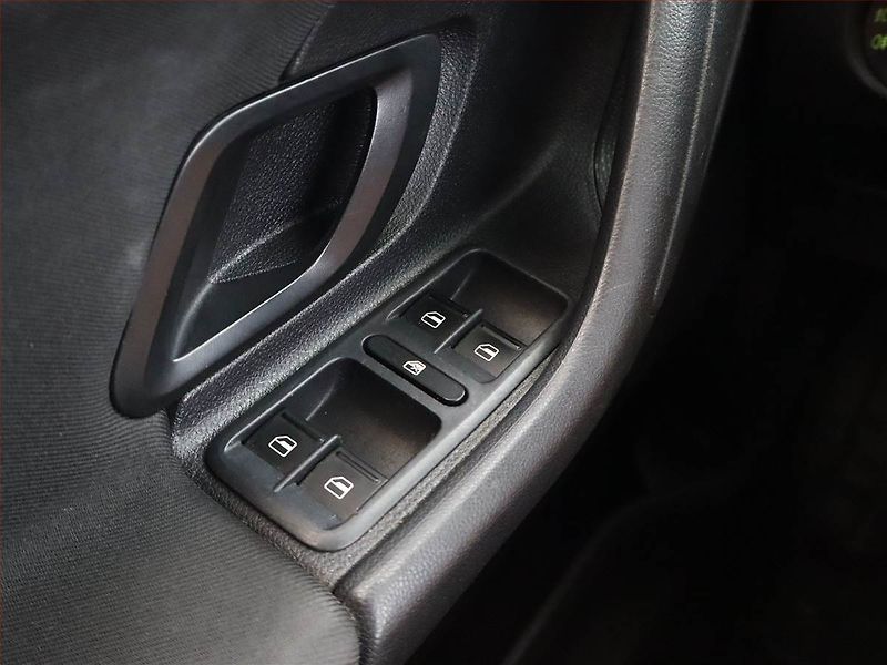Škoda Roomster (2013) 1.2 TSI, Park. senzory - fotka 12 z 12