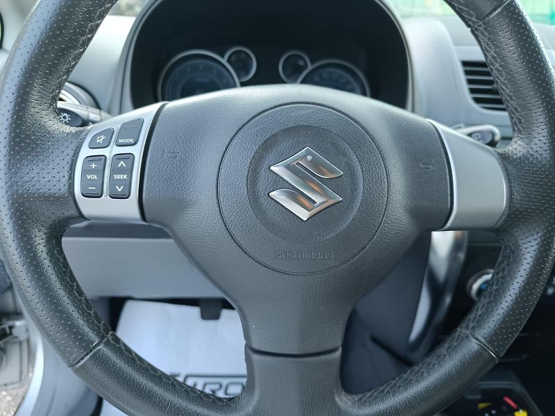 Suzuki SX4 1.6/88kW 4x4,Facelift,1majitel - fotka 22 z 31