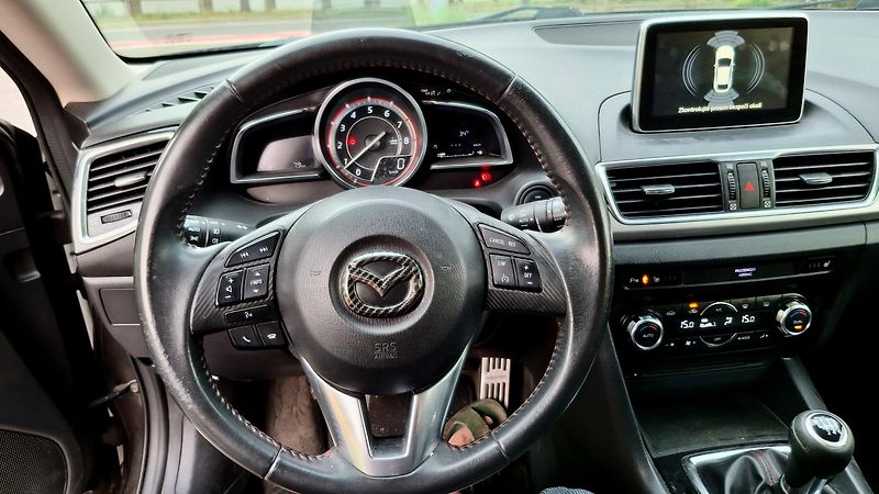 Mazda 3 benzin 121 kw sport line - fotka 36 z 49