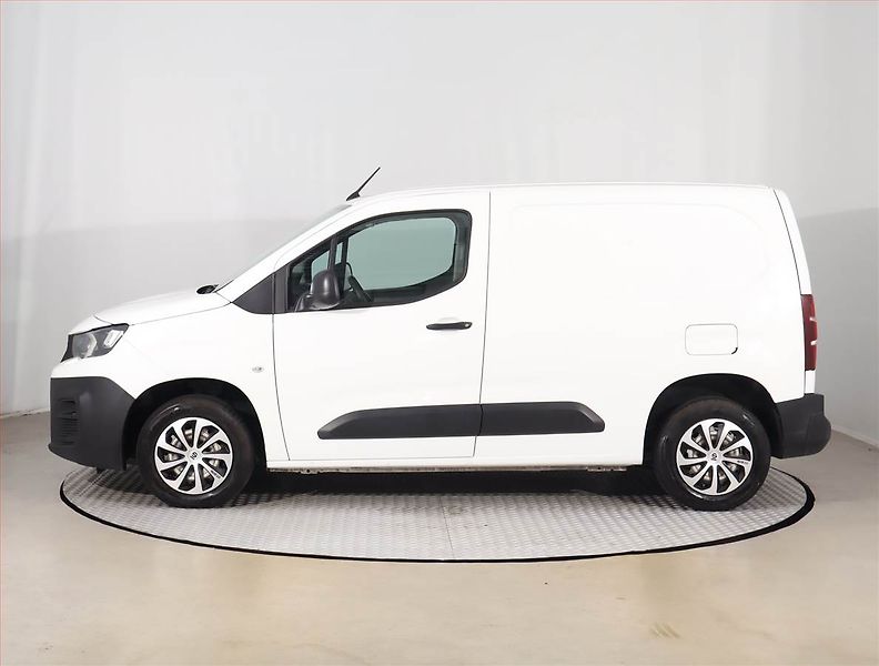 Peugeot Partner (2021) 1.5 BlueHDi, SR - fotka 3 z 11