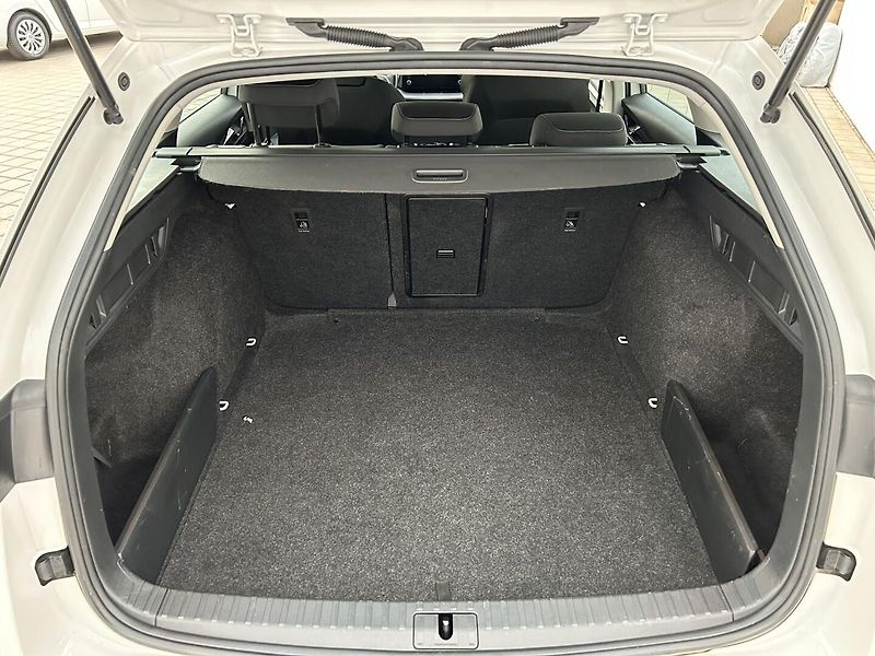 Škoda Octavia 1.5 TSI  Ambition   Plus - fotka 22 z 27