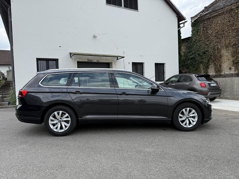 Volkswagen Passat Variant 1.5 TSI 110 kW - fotka 12 z 26