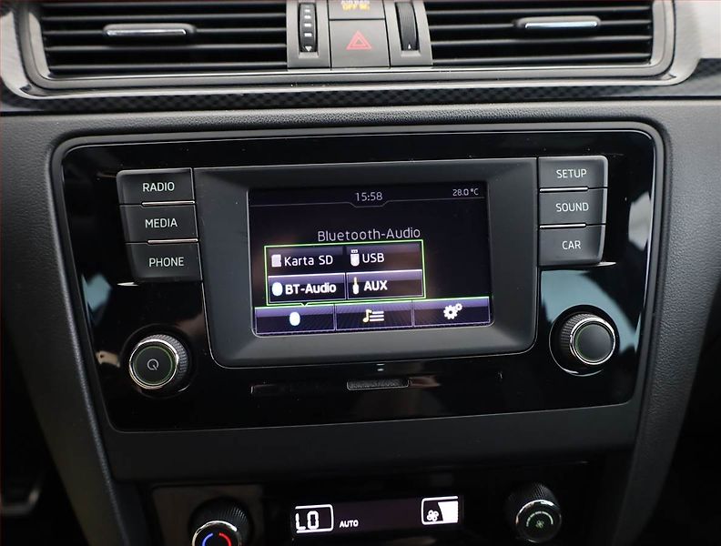 Škoda Rapid (2017) Spaceback 1.2 TSI, Serv.kniha - fotka 12 z 19