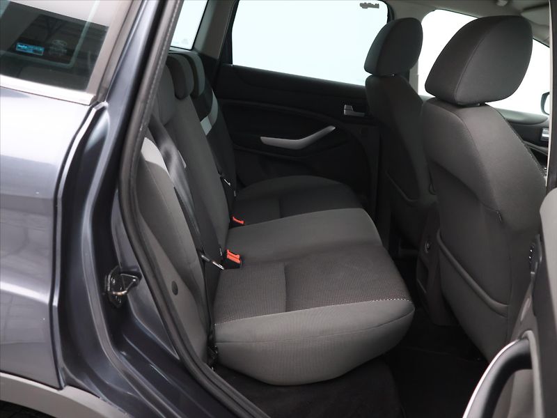 Ford Kuga 2.0 TDCI 103kW 4x4 Tažné CZ - fotka 12 z 24