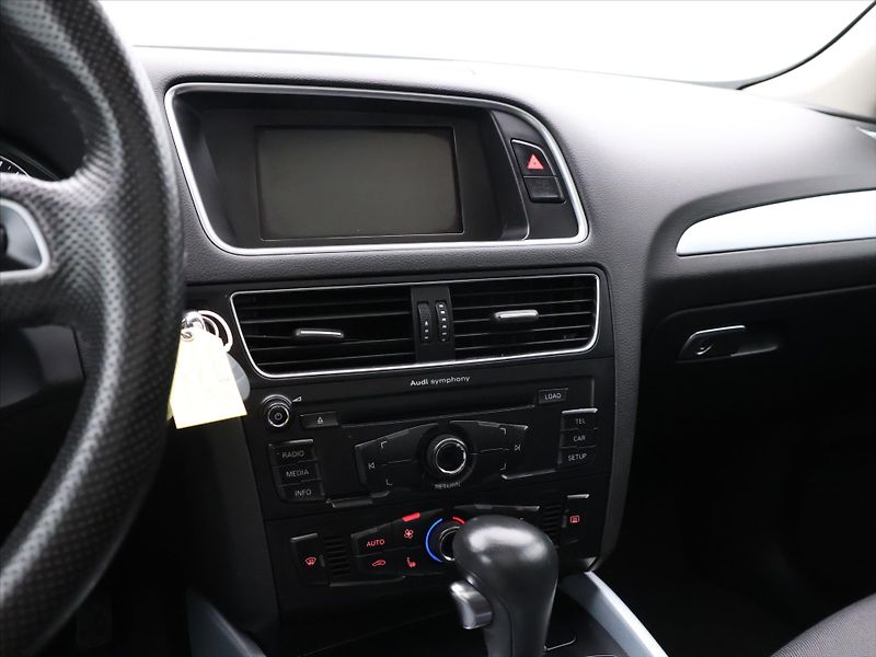 Audi Q5 2,0 TDI 125kW Quattro S-Tronic - fotka 20 z 31