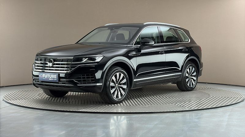 Volkswagen Touareg 3.0 TSI PHEV Tiptronic Eleganc - fotografie inzerátu