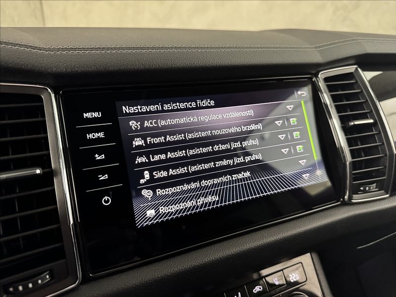 Škoda Kodiaq 2,0 TDi  DSG 4x4 L&K Virtual L - fotka 31 z 50
