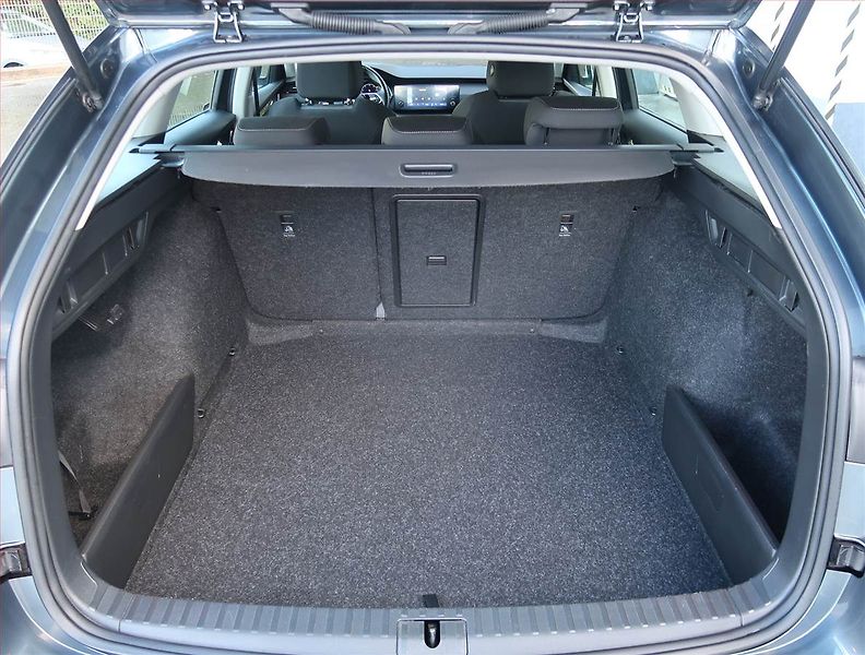 Škoda Octavia (2021) 1.5 TSI, Serv.kniha, Tempomat - fotka 13 z 19