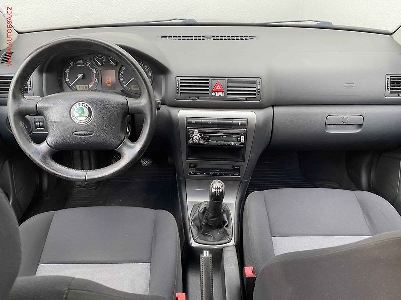 Škoda Octavia (2005) 1.6i, ČR, AC, STK5/28 - fotka 8 z 16