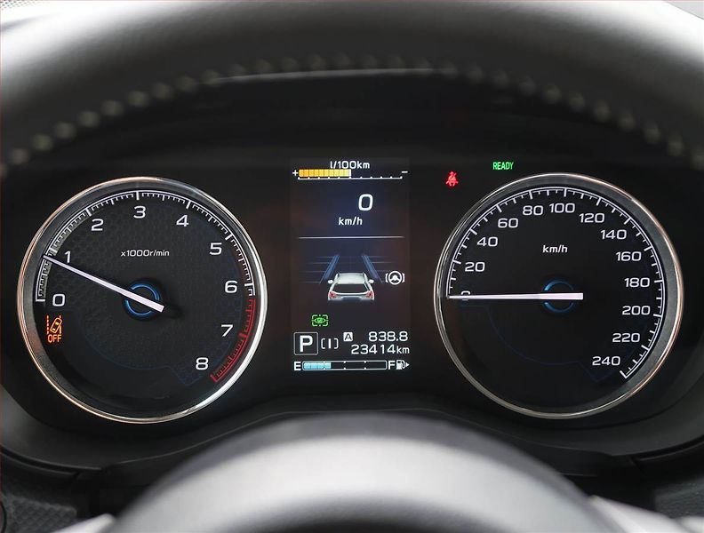 Subaru Forester (2024) 2.0 e-Boxer MHEV, MHEV,4X4 - fotka 11 z 24
