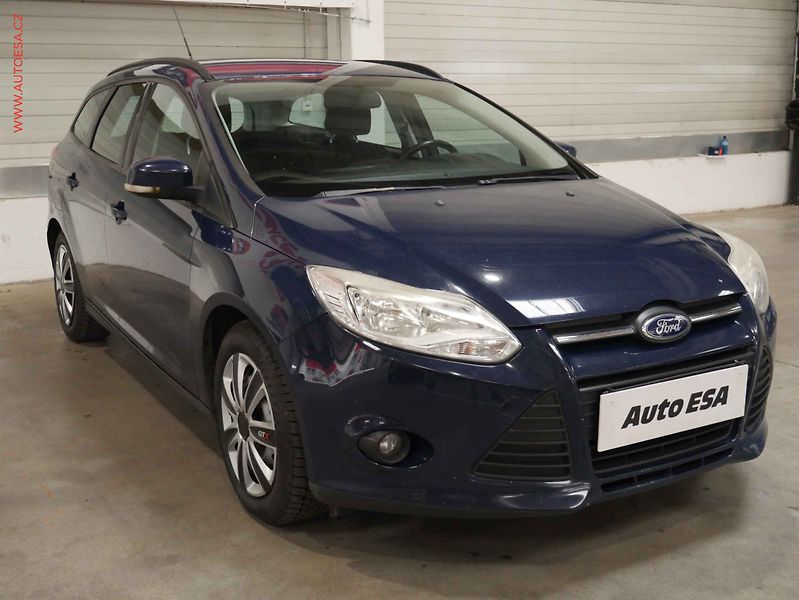 Ford Focus (2012) 1.6 i, ČR, AC, zmk.řazení - fotografie inzerátu