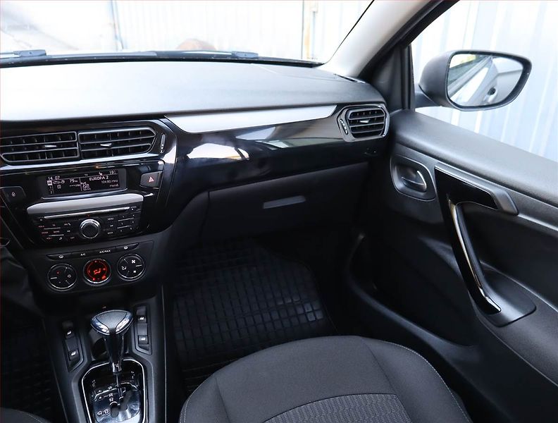 Peugeot 301 (2019) 1.6 VTi, Automat, Serv.kniha - fotka 8 z 19