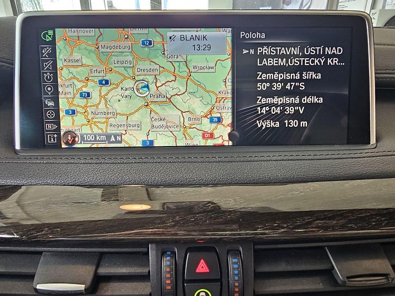 BMW X6 xDrive30d - fotka 29 z 31