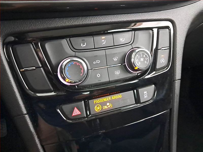 Opel Mokka (2018) 1.4 Turbo, ČR,1.maj - fotka 16 z 17