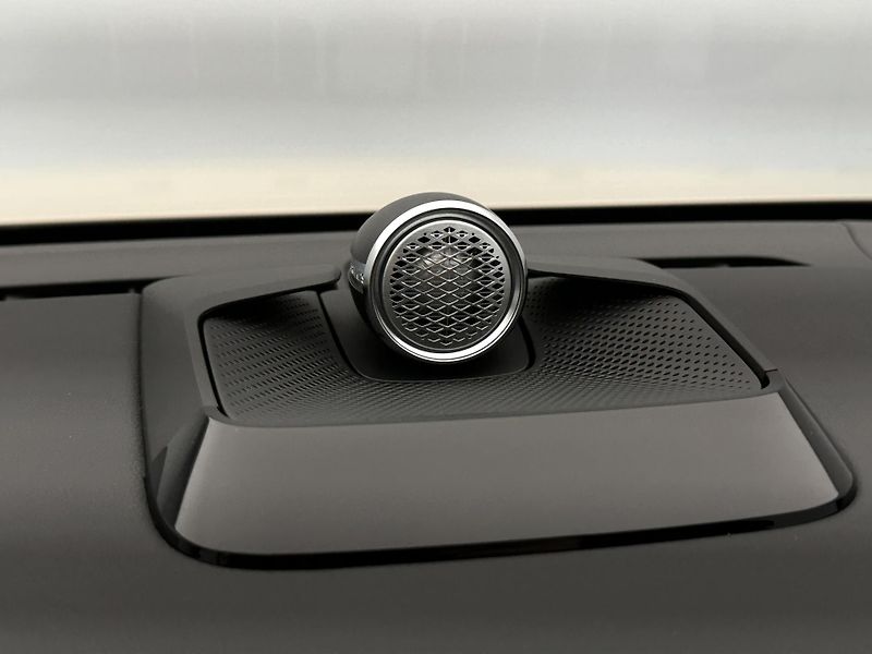 Volvo EX90 (2024) PURE ELECTRIC TWIN ULTRA 7míst - fotka 34 z 46