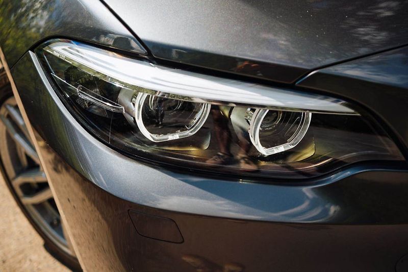 BMW Řada 2 (2019) M240i xDrive - fotka 7 z 36