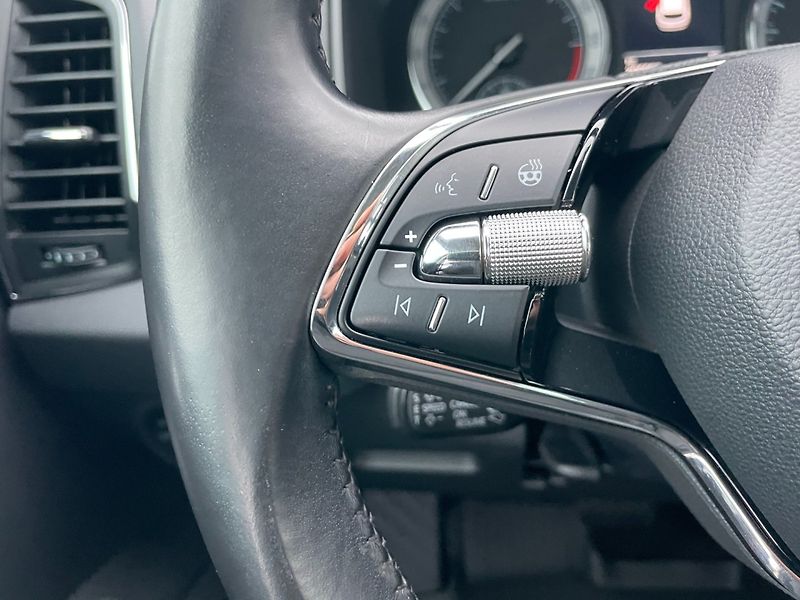 Škoda Karoq (2021) 2.0TDi 4x4! DSG! Style+! ČR! - fotka 24 z 37