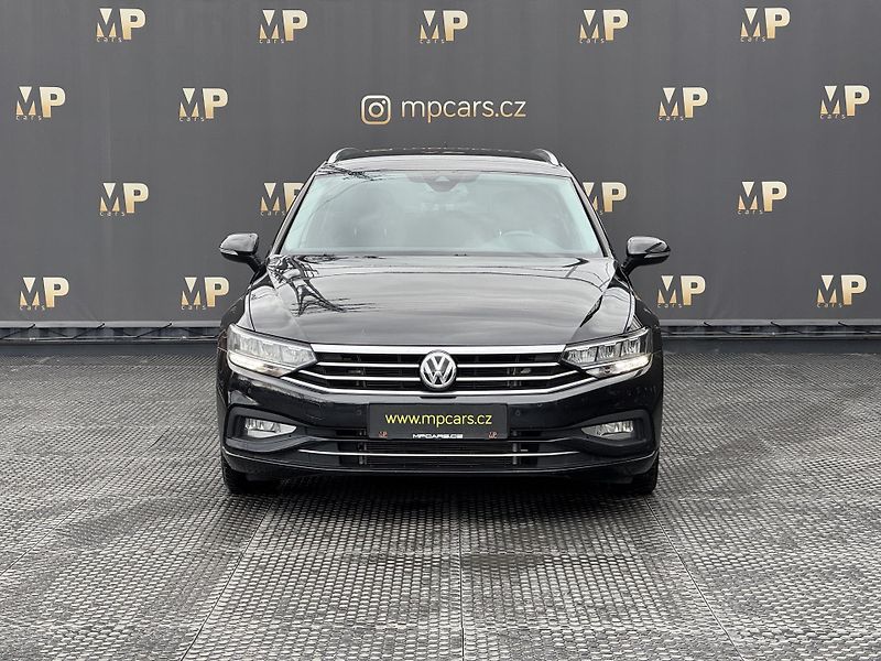 Volkswagen Passat (2020) 2.0TDi 140kW DSG Business, RZV - fotka 2 z 41