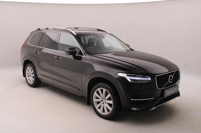 Volvo XC90 D5 AWD MOMENTUM AUT REZERVACE - fotka 16 z 46