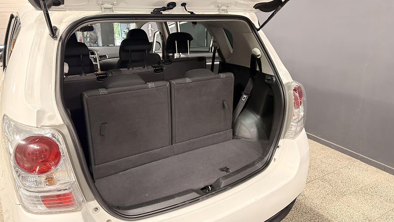 Toyota Verso (2014) 2.0DID,ČR,7 MÍST,2 MAJITEL - fotka 21 z 32